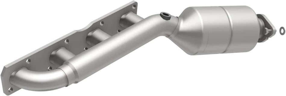 MagnaFlow 445500 Direct Fit Catalytic Converter (CARB compliant)