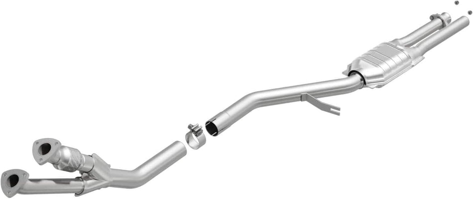 Magnaflow Exhaust Products 3321015 Universal California Catalytic Converter.
