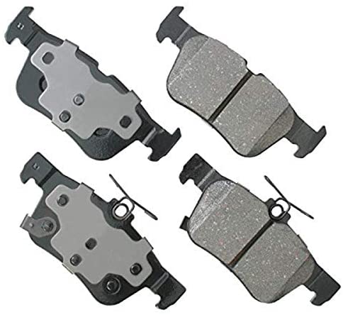 Akebono ACT1665 Ultra premium Brake pad Set