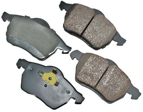 Akebono EUR840A EURO Ultra-Premium Ceramic Front Brake Pad Set For 2006-2009 Saab 9-5